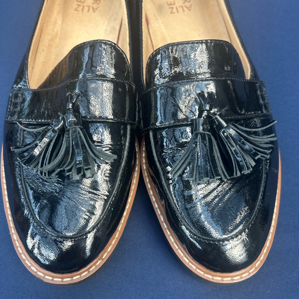 Naturalizer Black Tassel Loafers